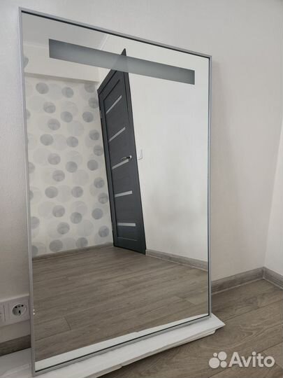 Зеркало для ванной комнаты с подсветкой