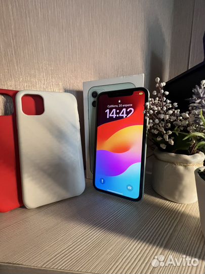 iPhone 11, 64 ГБ