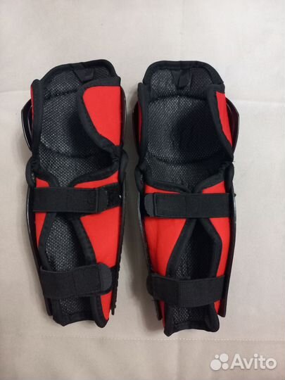 Защита голени хоккейная