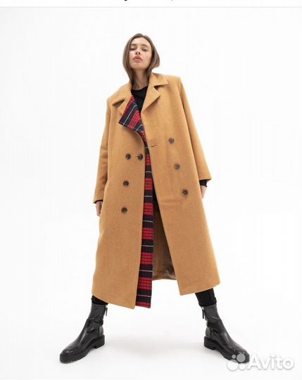 Пальто бежевое новое с биркой