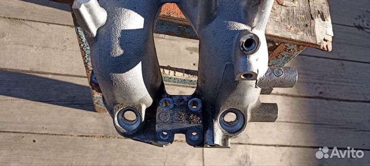 Впускной коллектор ej205