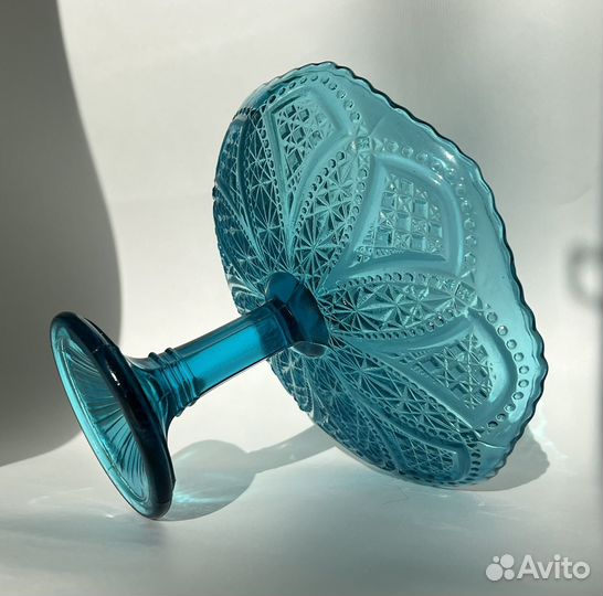 Ваза на ножке СССР Купоросное стекло