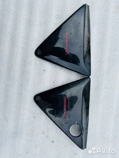 Honda CB1000 92 боковой треугольный пластик