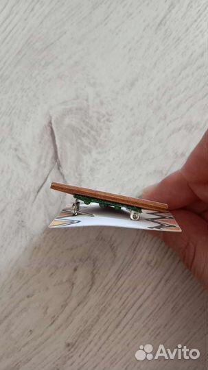 Значок деревянный Kooperators