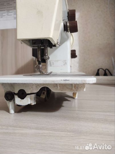 Швейная машинка