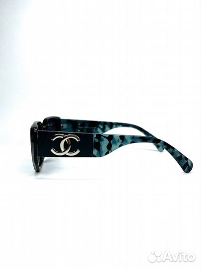 Солнечные очки Chanel