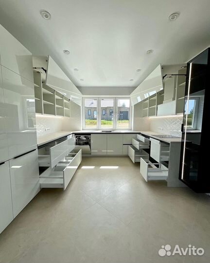 Кухонный гарнитур на заказ. Долговечные материалы