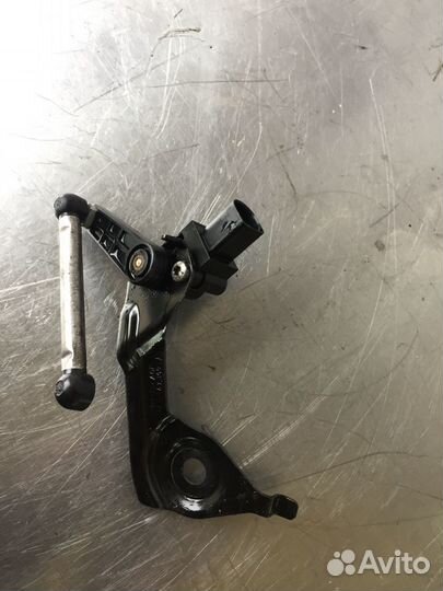 Датчик уровня подвески ауди А4 В8