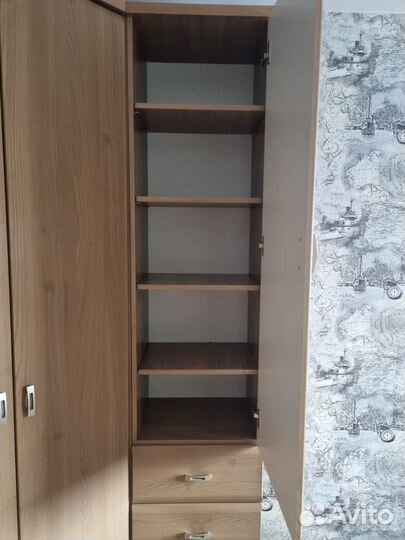 Угловой шкаф