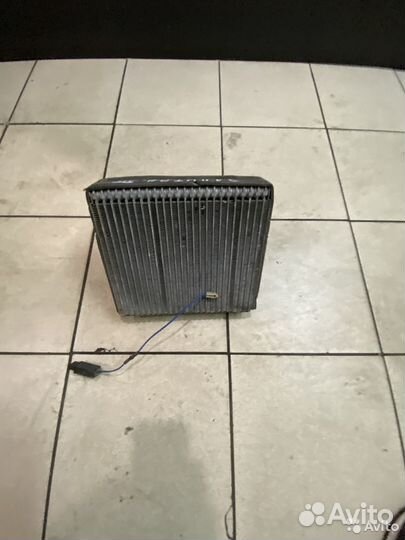 Радиатор кондиционера салонный Hyundai Elantra 3 X