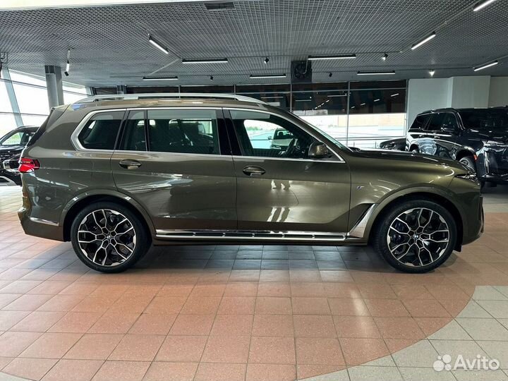 BMW X7 3.0 AT, 2022, 34 км