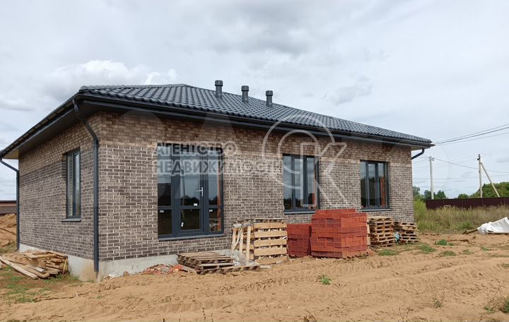 Коттедж 110 м² на участке 6 сот.