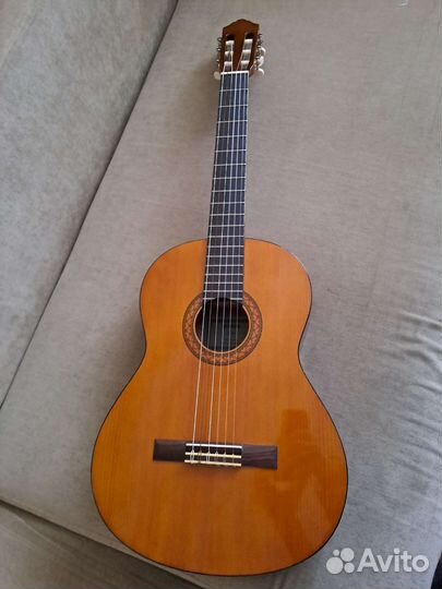 Классическая гитара yamaha c40
