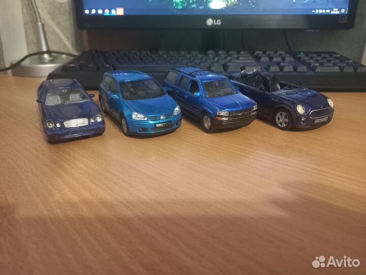 Машинки игрушечные
