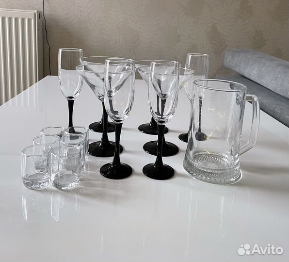 Бокалы, пивная кружка, рюмки