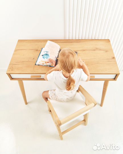 Детский растущий стул ортопедический. В стиле Икеа