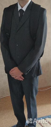 Костюм школьный