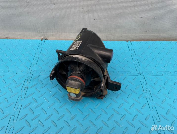 Фара противотуманная правая Volvo Xc70 BZ B6324S