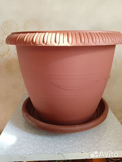 Горшки для цветов пластиковые