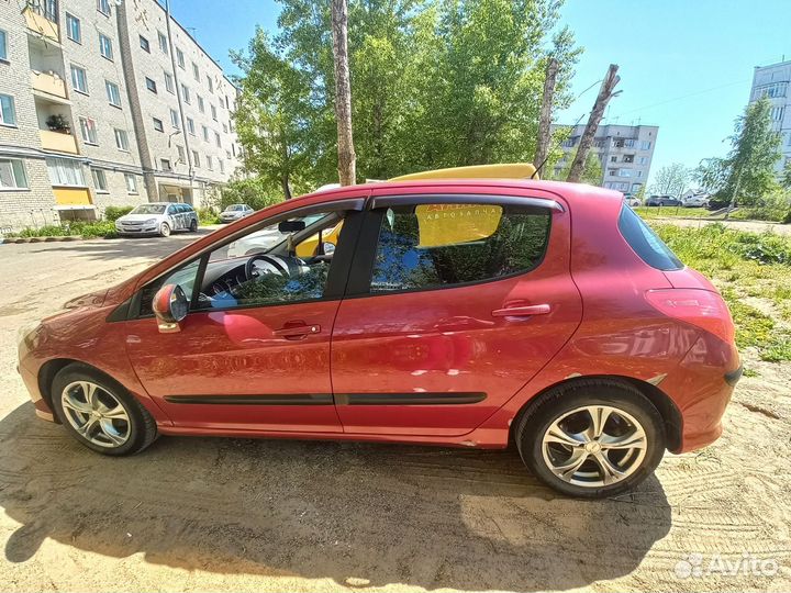 Peugeot 308 1.6 AT, 2010, 213 000 км