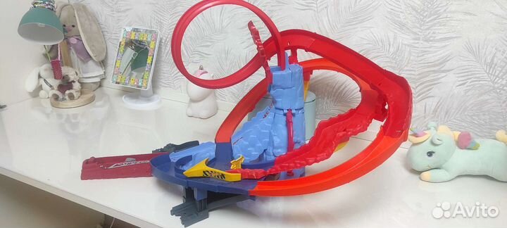 Трек Hot wheelsвулкан