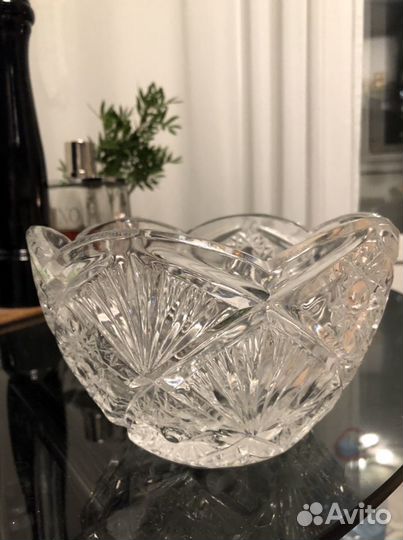 Хрустальная ваза