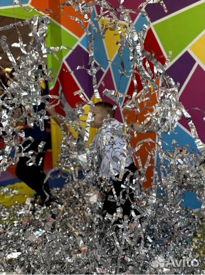 Серебряная пленка (бумажное шоу)