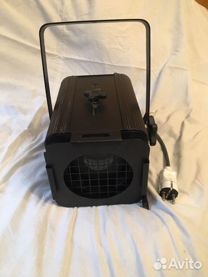 Прожектор театральный spot 300/500