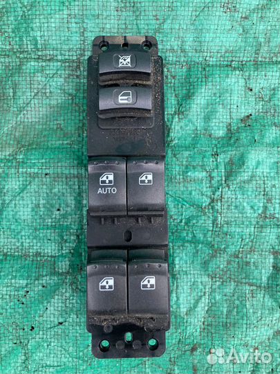 Блок управления стеклоподъемниками SsangYong Kyron