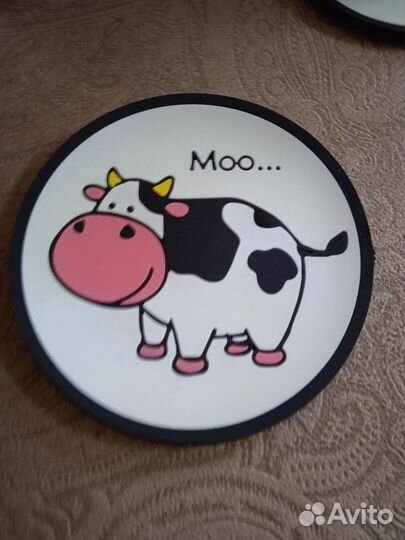 Чашки для чая с резиновыми подставками