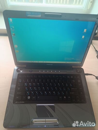 Ноутбук toshiba