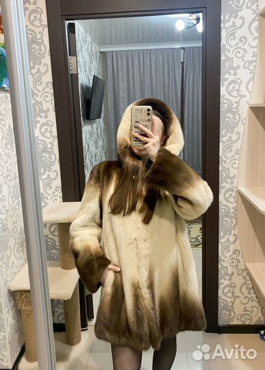 Шуба норковая с капюшоном