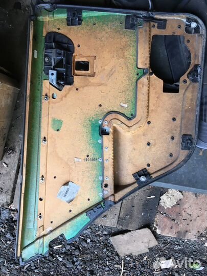 Задние обшивки дверей w202 кожа