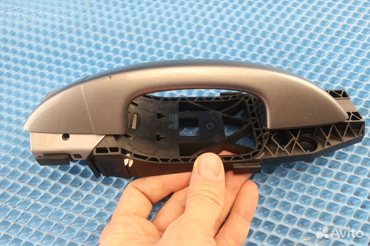 Ручка двери передней левой VW Golf 6