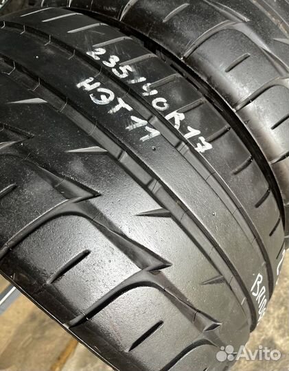 Bridgestone Potenza RE-11 235/40 R17