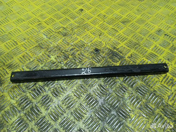 Крепежная шина Man Tgl