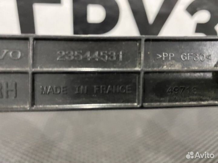 Панель уплотнительной резинки Volvo FH5 23544531