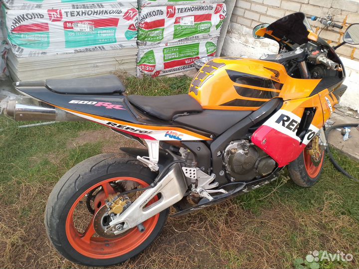 Пластик полный комплект на honda CBR600RR 2003-5