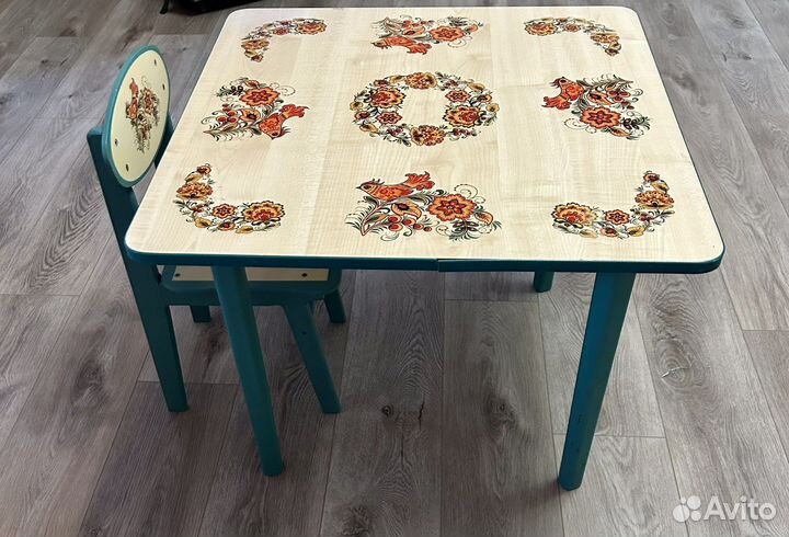 Детский столик и стульчик