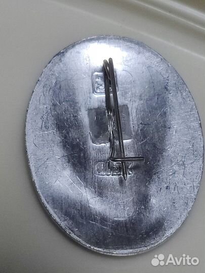 Значок есенин