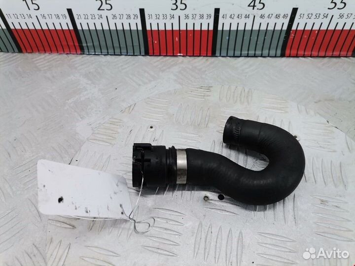 Патрубок вентиляции картера BMW 7