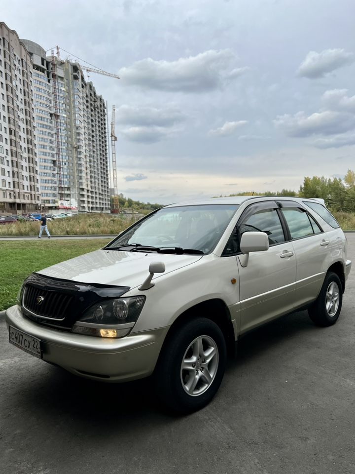 Toyota Harrier: фото владельца
