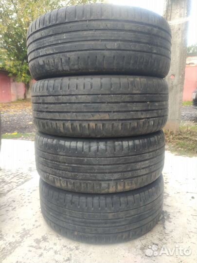 Nokian Tyres Hakka Blue 2 215/55 R17 98W