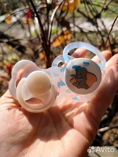 Две пустышки соски Nuk и др