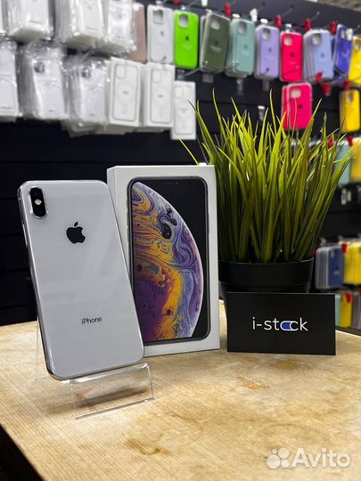 iPhone Xs, 64 ГБ