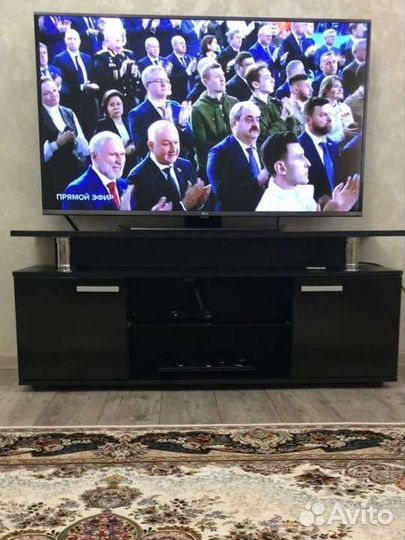 Тумба под телевизор