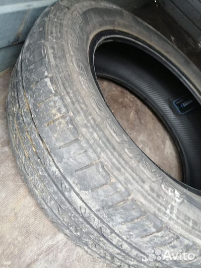 Bridgestone Dueler H/T 843 215/60 R17