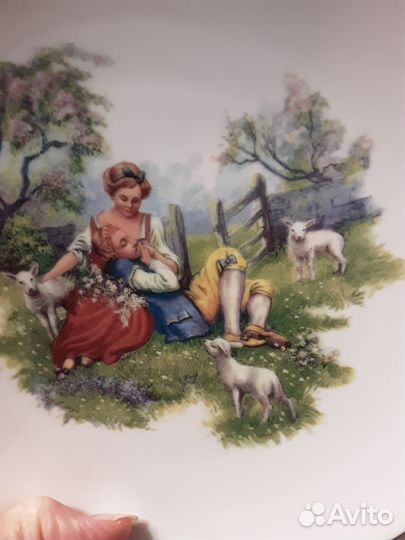 Тарелка декоративная Дулево