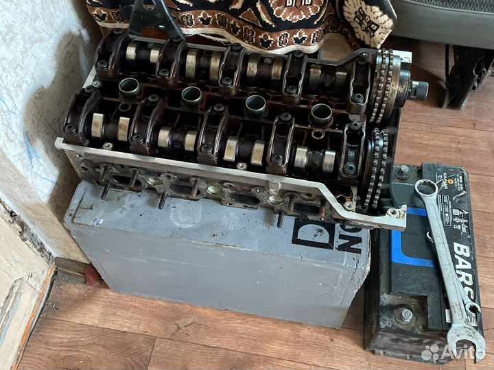 Головка блока mercedes 111двигатеь