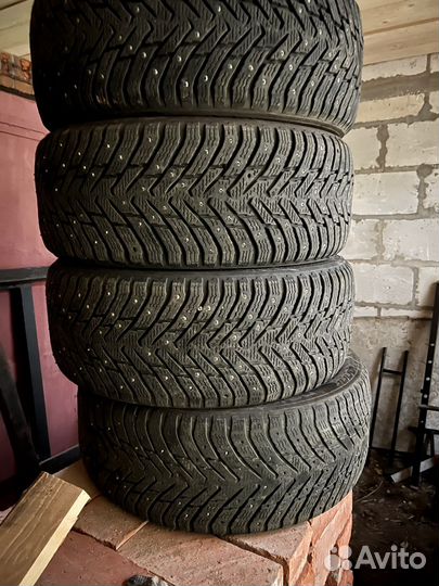 Nokian Tyres Hakkapeliitta 8 225/50 R17